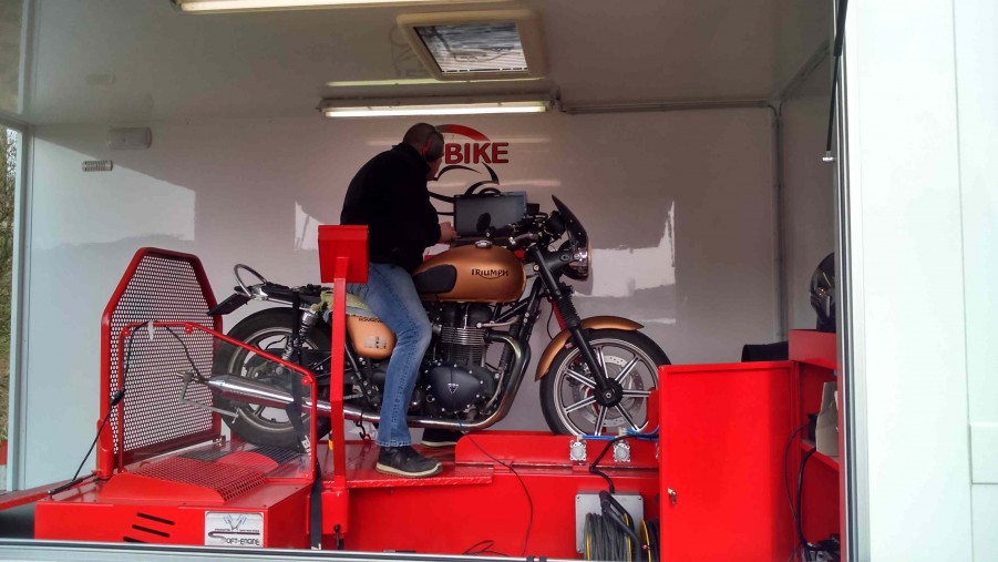 Triumph Bonneville SE-reprogrammation en cours