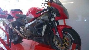 Aprilia RSV 2004