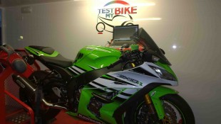 KAWASAKI ZX10R