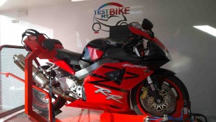 HONDA CBR900RR Fireblade